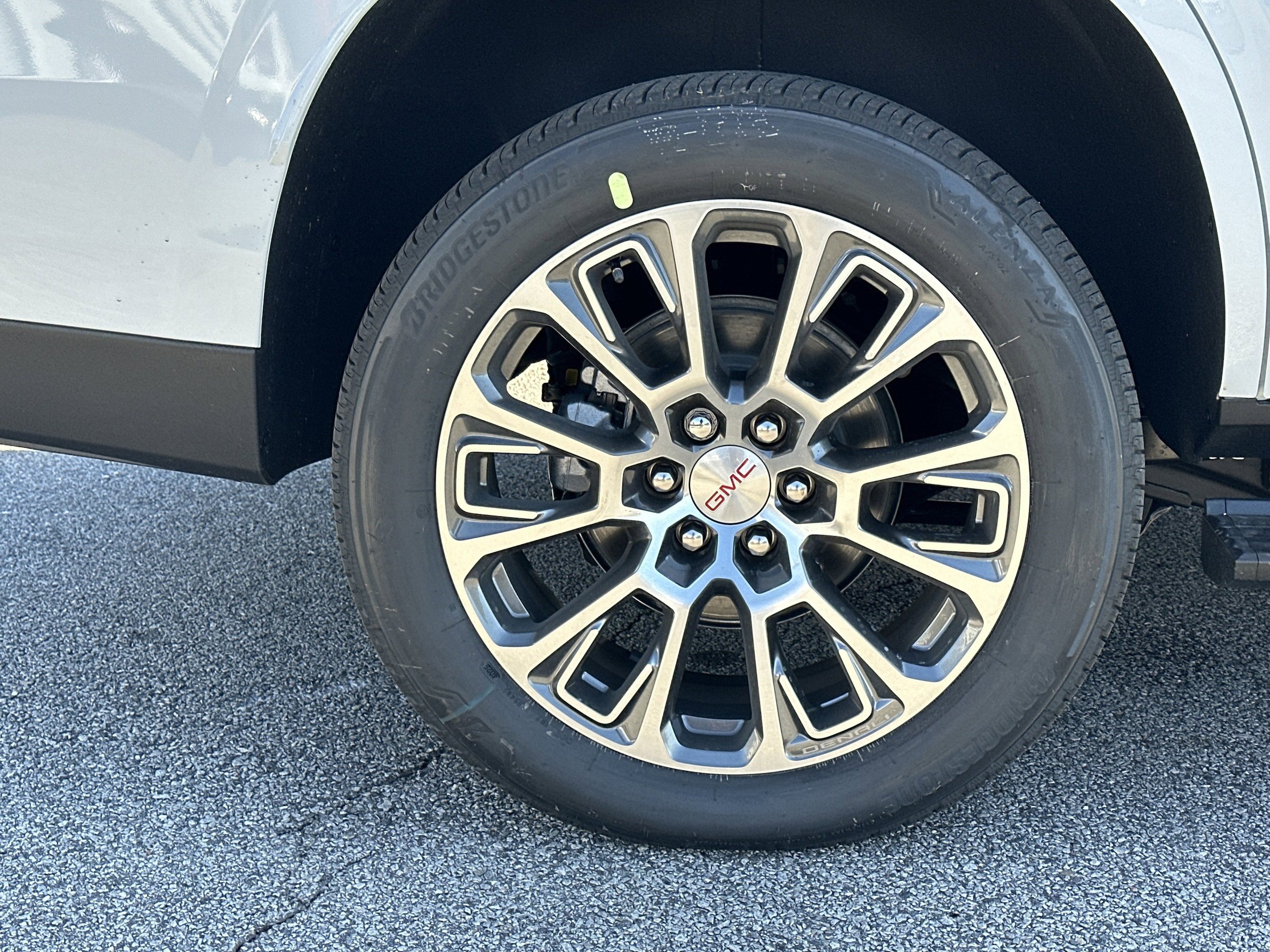 New 2026 GMC Yukon Denali w/ Sun & Power Step Package image 17