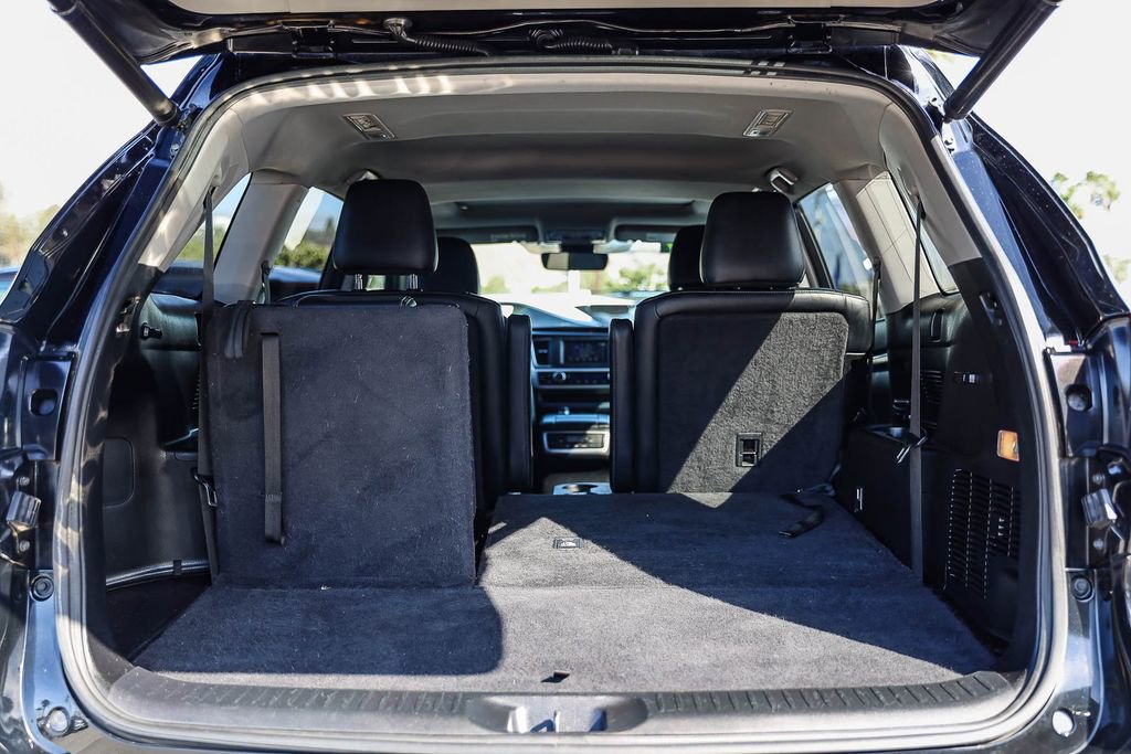 Used 2017 Toyota Highlander SE w/ Carpet Mat Package AWD/4WD image 25