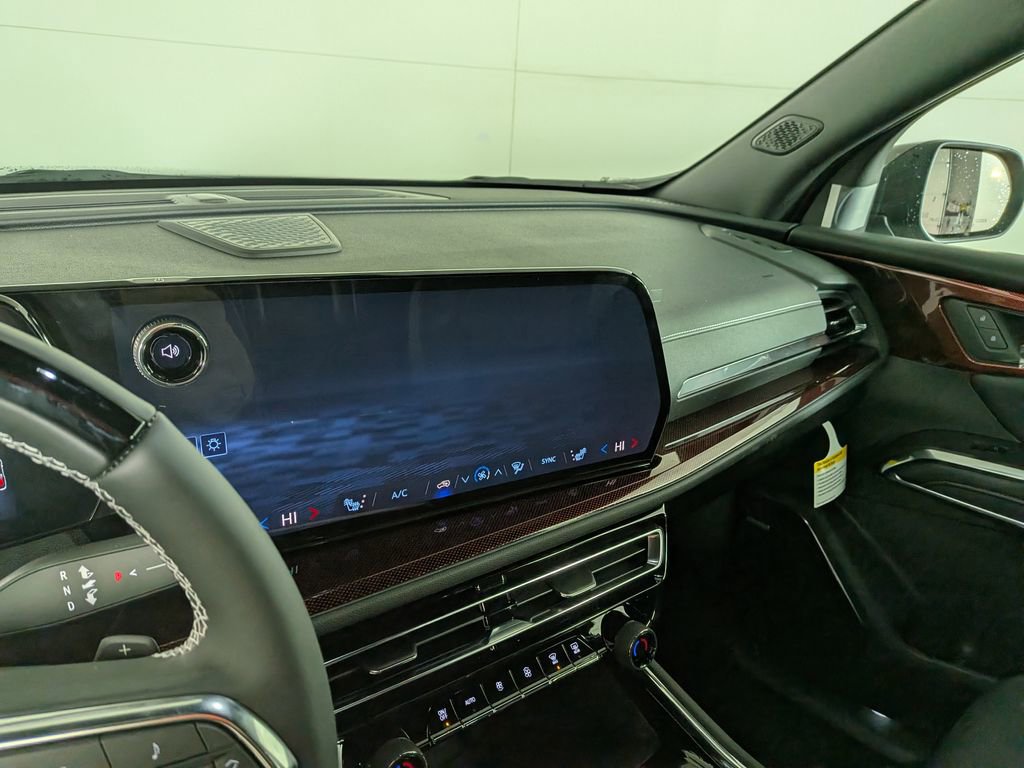 New 2026 Chevrolet Traverse Z71 w/ Enhanced Driving Package image 23