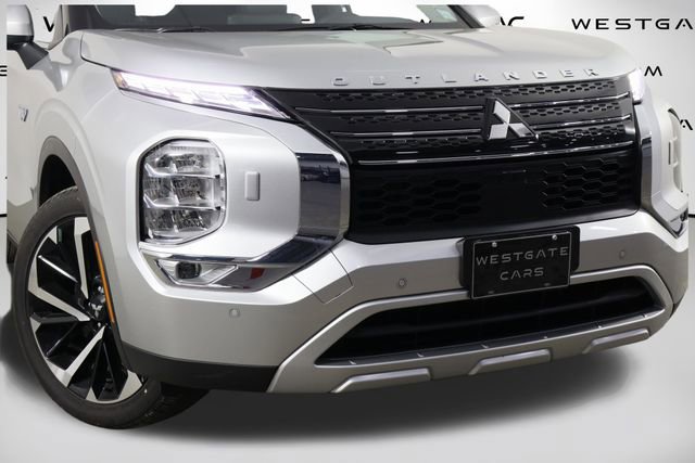 Used 2024 Mitsubishi Outlander SE image 42