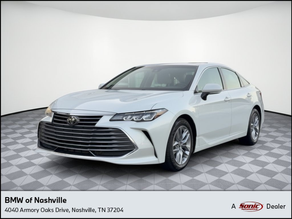 Used 2019 Toyota Avalon XLE w/ Moonroof Package FWD image 1