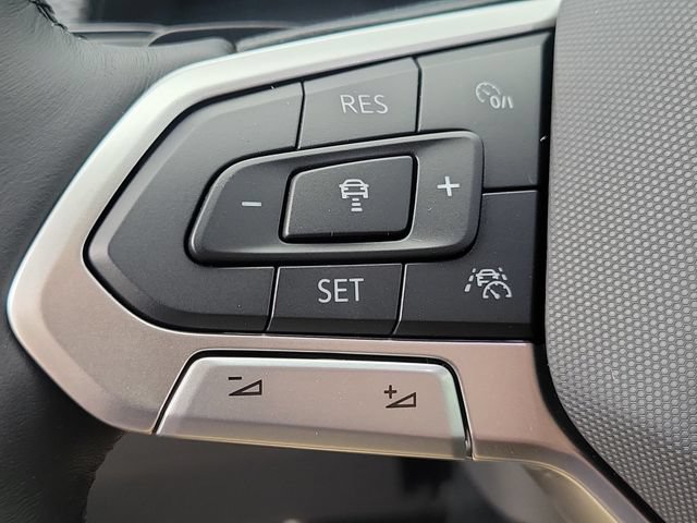 New 2026 Volkswagen Atlas Cross Sport SEL Premium R-Line AWD/4WD image 22