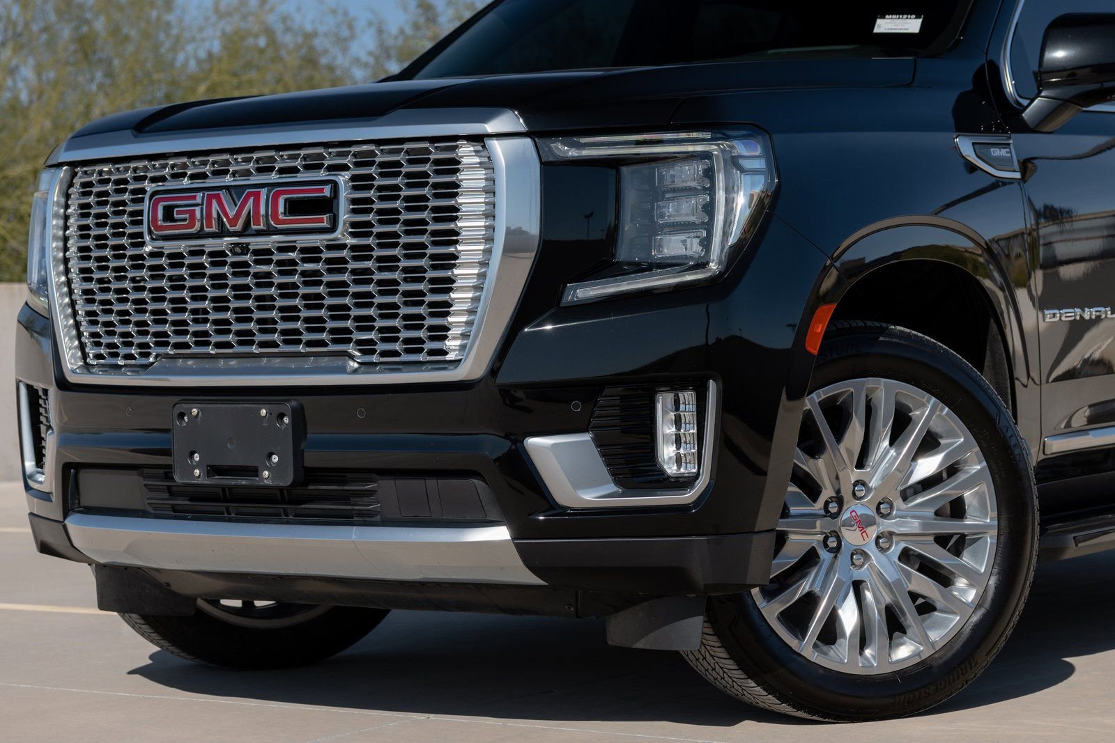 Used 2024 GMC Yukon Denali image 11
