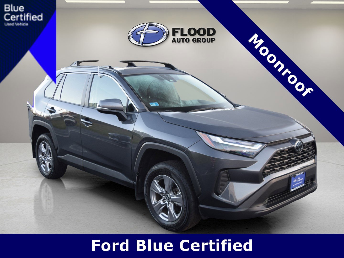 Used 2023 Toyota RAV4 XLE image 1