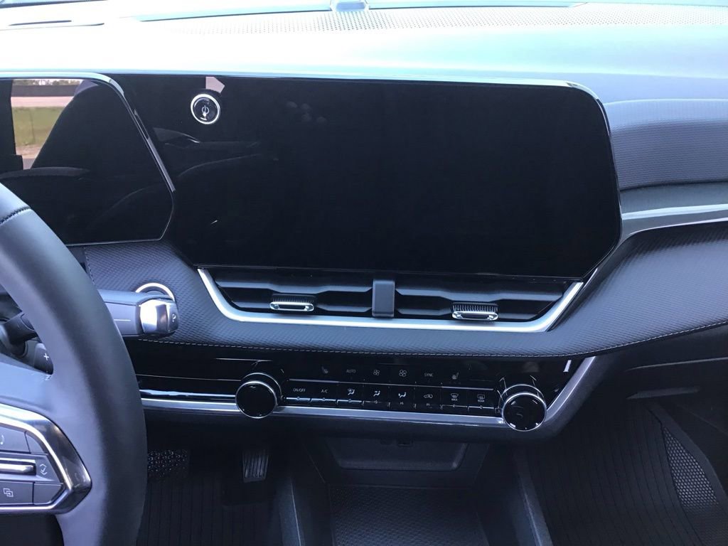 New 2026 Chevrolet Equinox LT w/ Convenience Package II image 27