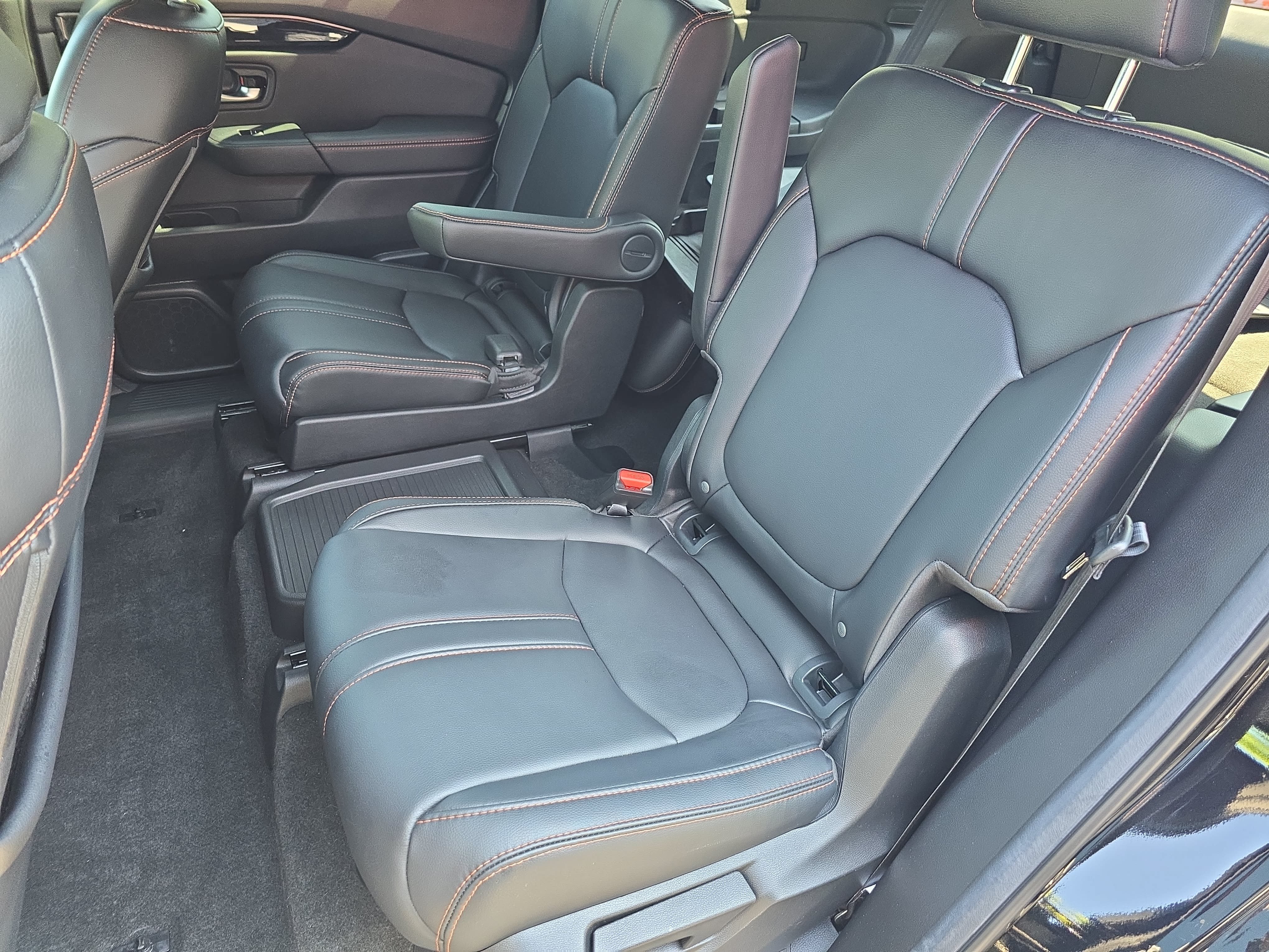 Certified 2025 Honda Pilot TrailSport image 15