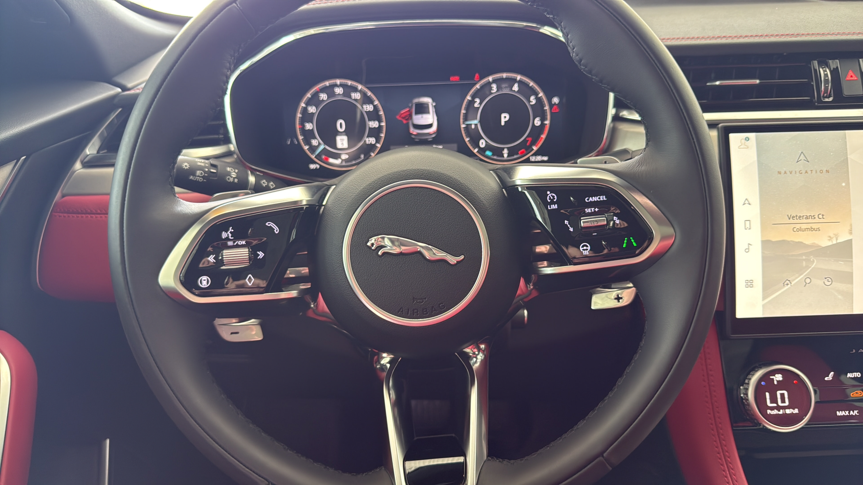 Used 2026 Jaguar F-PACE R-Dynamic S AWD/4WD image 29