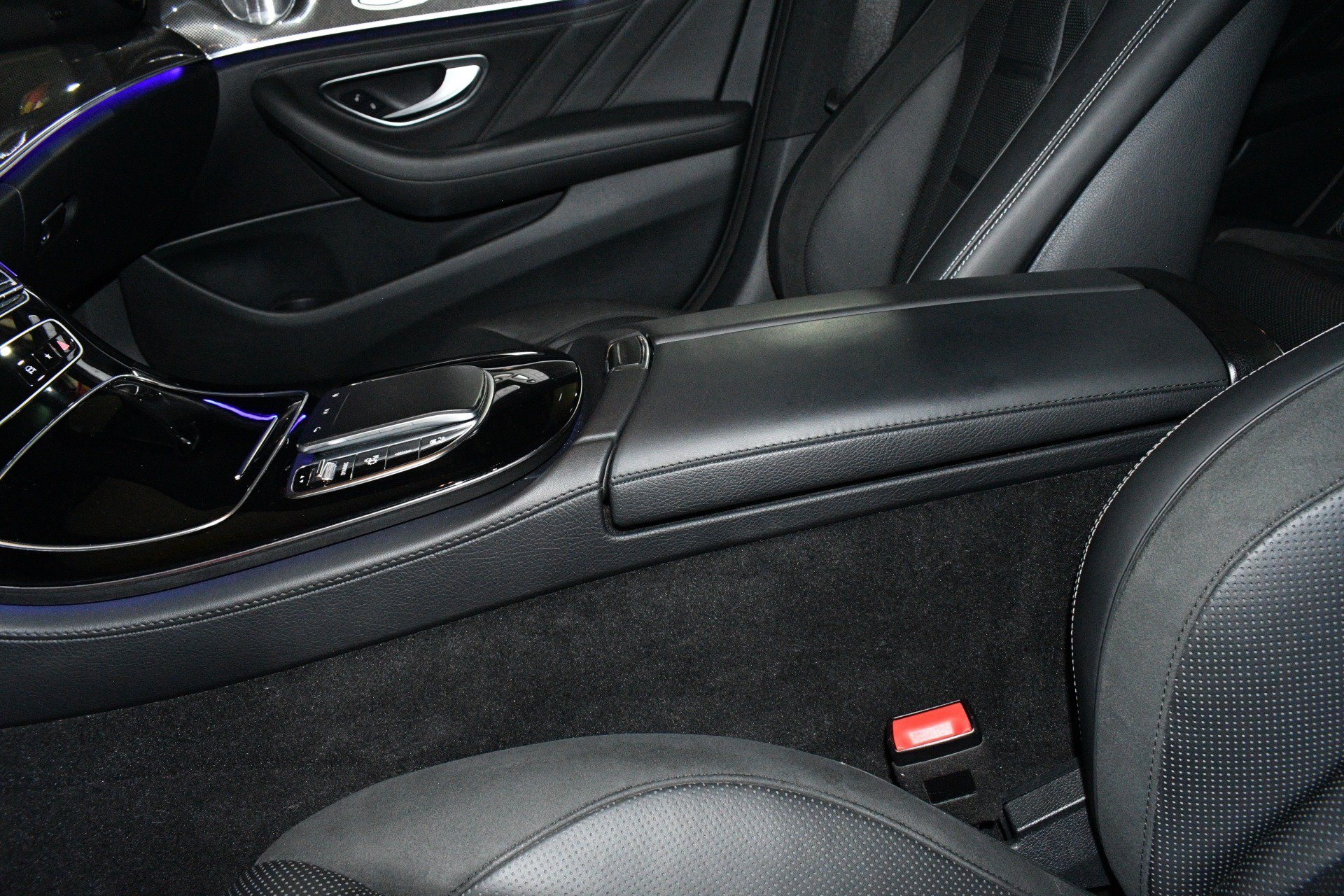 Used 2021 Mercedes-Benz E 53 AMG 4MATIC Sedan image 37