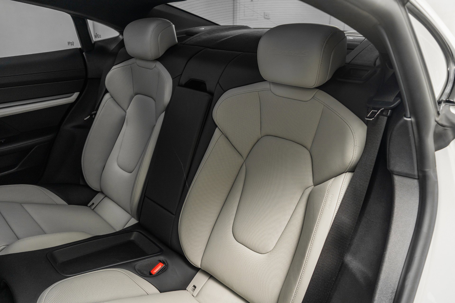 Used 2021 Porsche Taycan Turbo S image 16