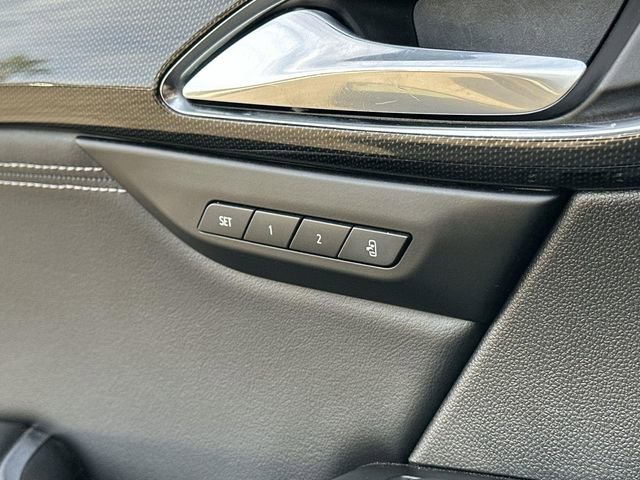 Used 2022 Buick Envision Essence w/ Safety Package image 39