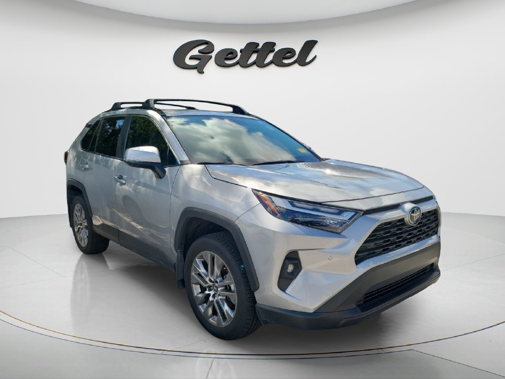 Used 2025 Toyota RAV4 XLE Premium w/ Weather Package FWD image 3