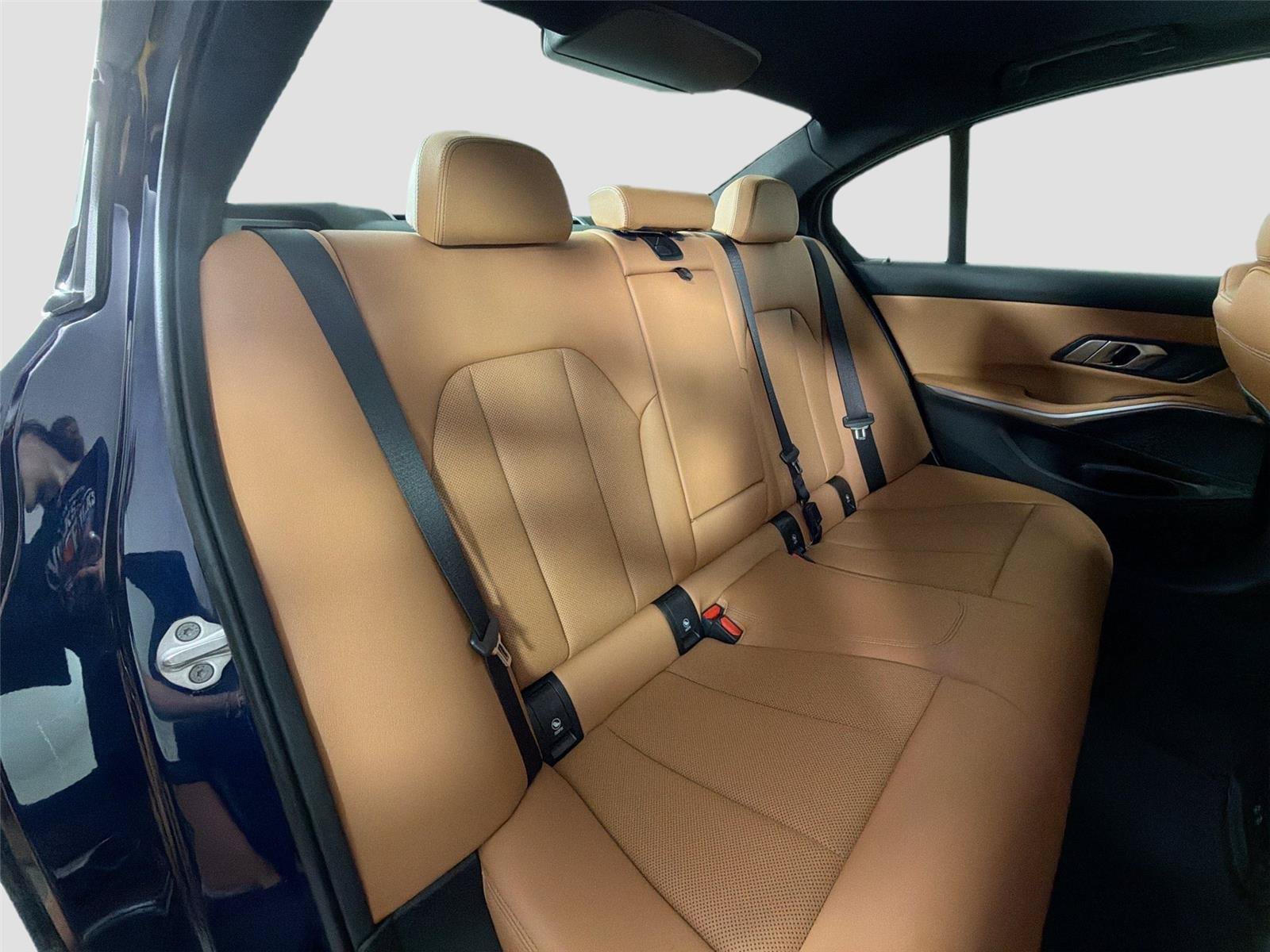 Certified 2023 BMW 330i Sedan w/ M Sport Package RWD image 27