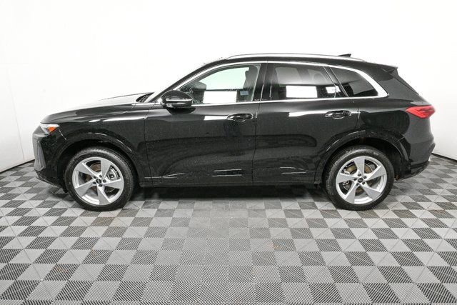 New 2025 Audi Q5 Premium Plus image 32