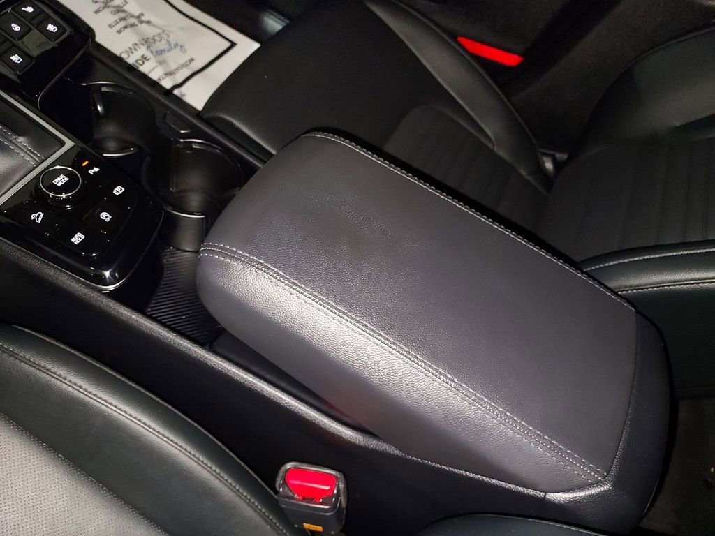 Used 2025 Kia Sportage SX image 27