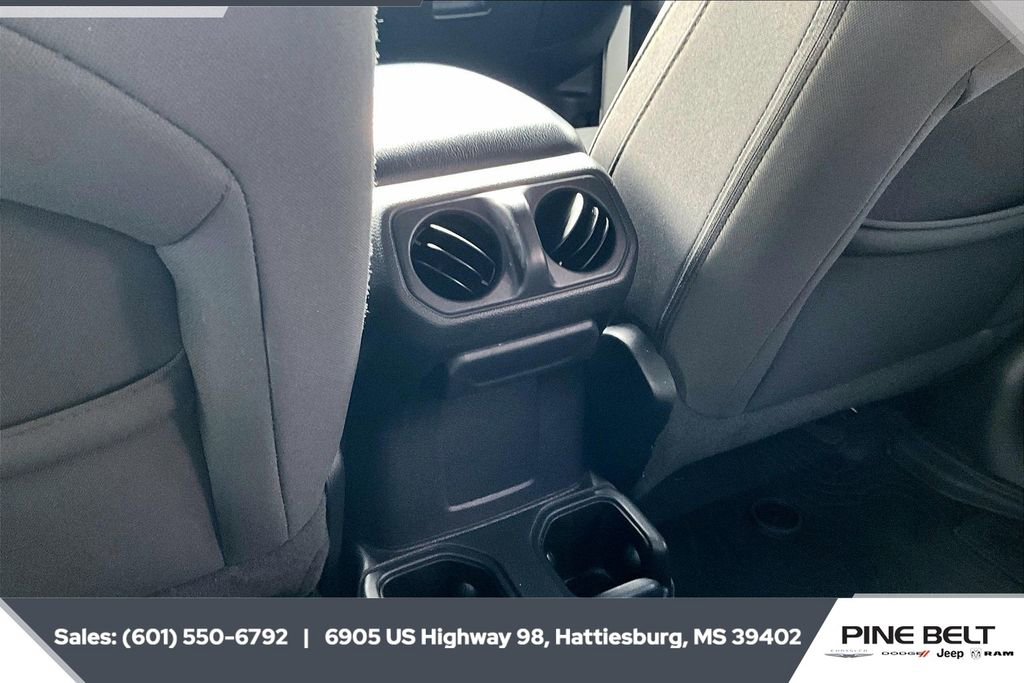 Used 2022 Jeep Wrangler Unlimited Sport image 23