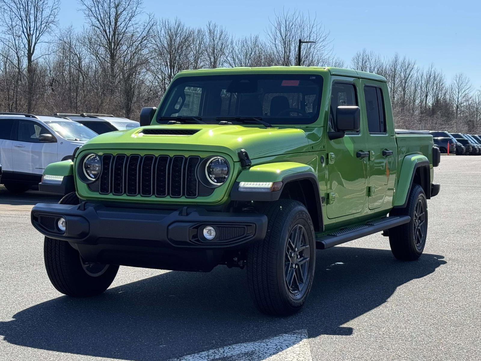New 2026 Jeep Gladiator Sport AWD/4WD image 2