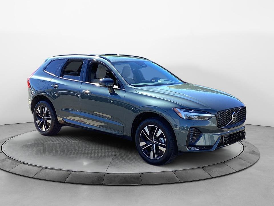 New 2027 Volvo XC60 B5 Plus AWD/4WD image 1