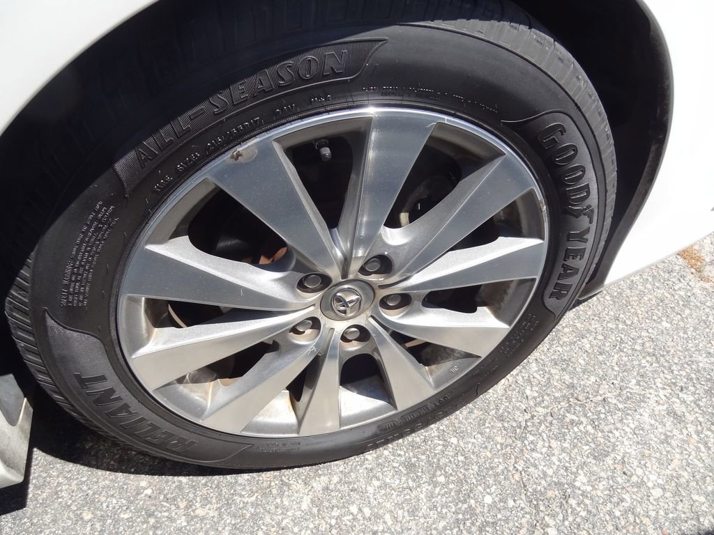 Used 2011 Toyota Avalon Limited image 10