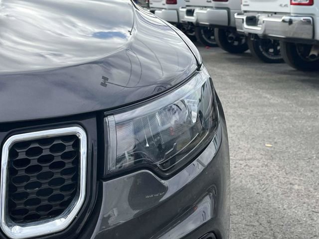 Used 2023 Jeep Compass Limited image 9