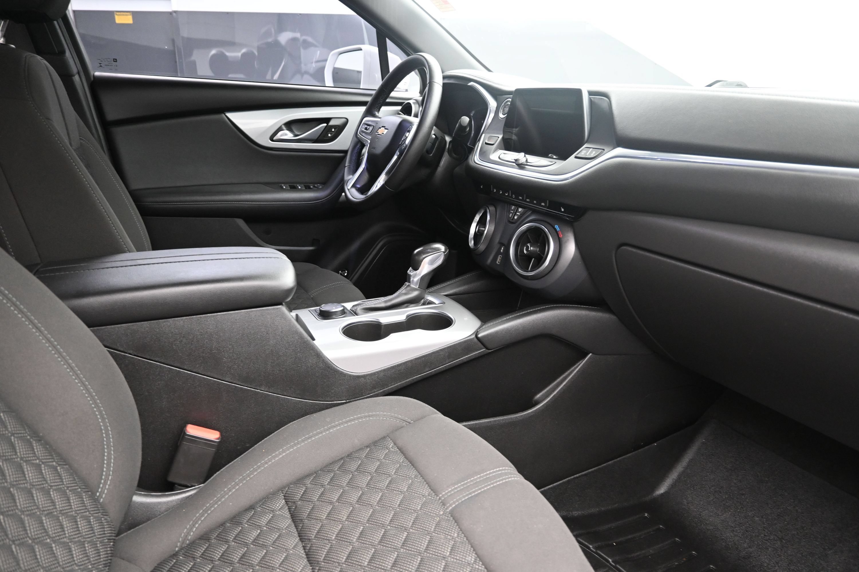 Used 2019 Chevrolet Blazer LT AWD/4WD image 25
