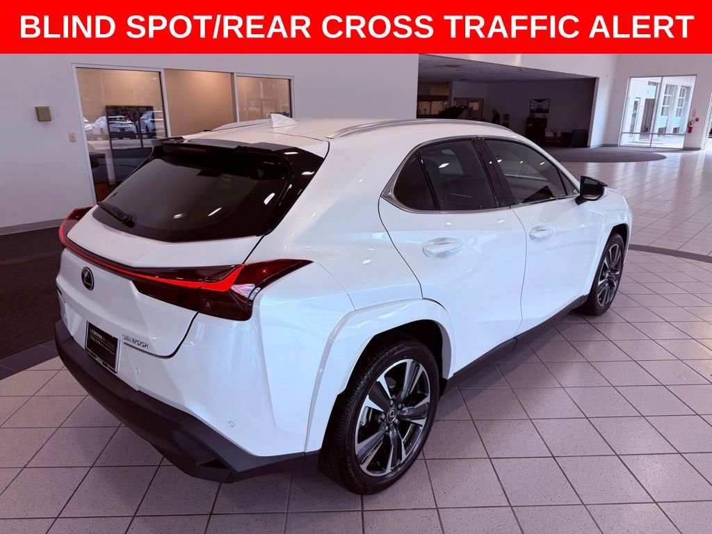Certified 2025 Lexus UX 300h FWD w/ Accessory Package (Z1) image 7