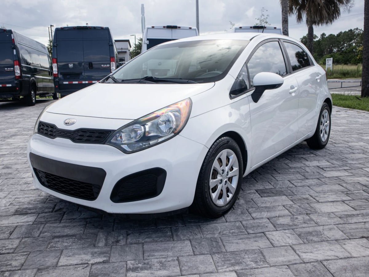 Used 2014 Kia Rio LX w/ Power Package FWD image 3
