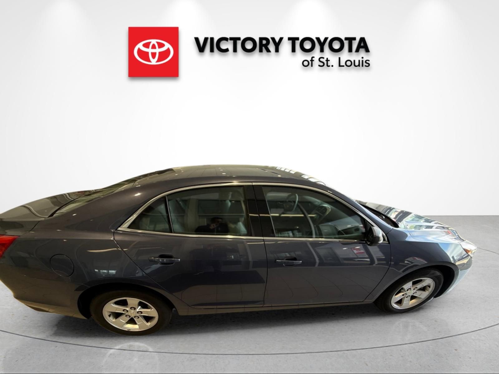 Used 2013 Chevrolet Malibu LS image 2