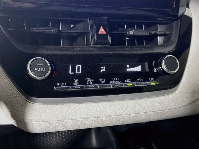 Certified 2026 Toyota Corolla SE w/ Carpet Mat Package (TMS) FWD image 17