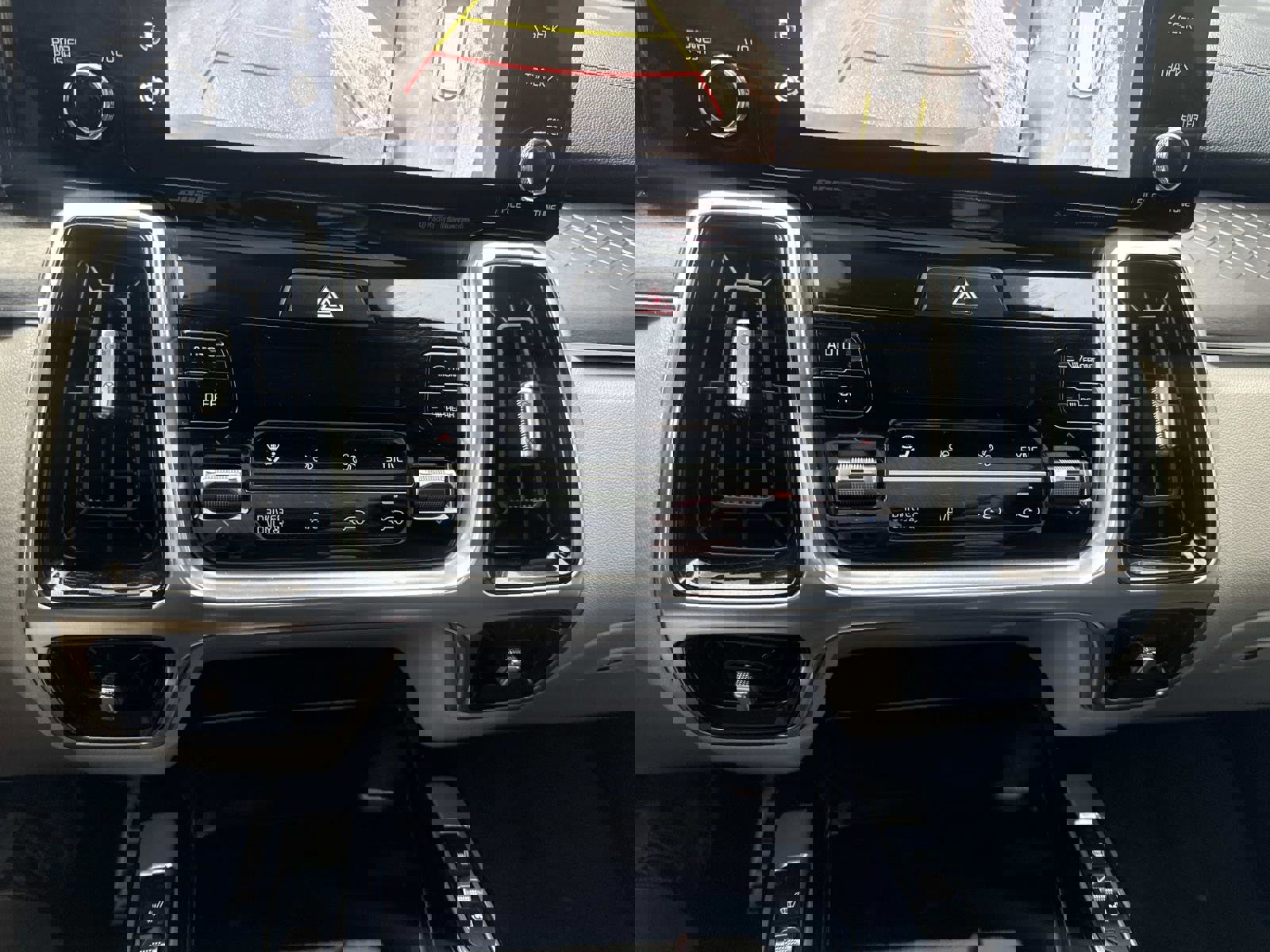 Used 2022 Kia Sorento SX Prestige w/ Panoramic Sunroof Package image 27