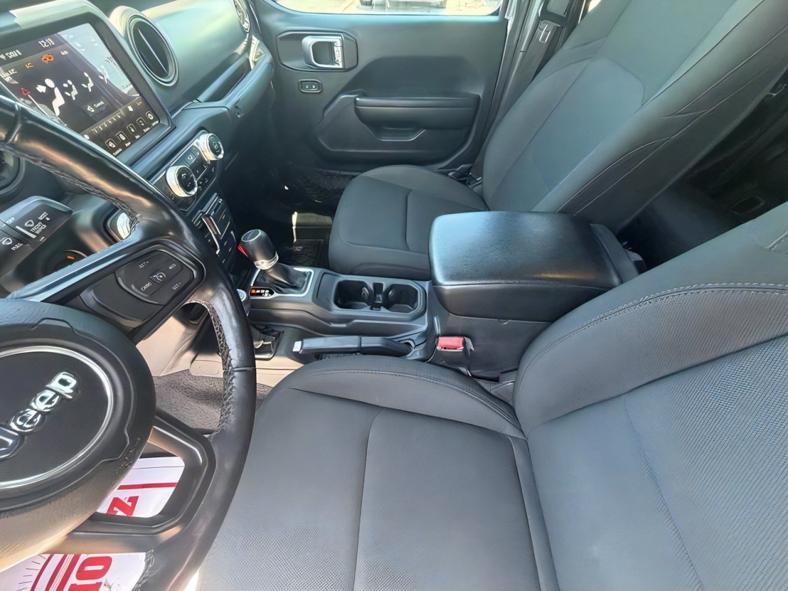 Used 2021 Jeep Gladiator Sport AWD/4WD image 15