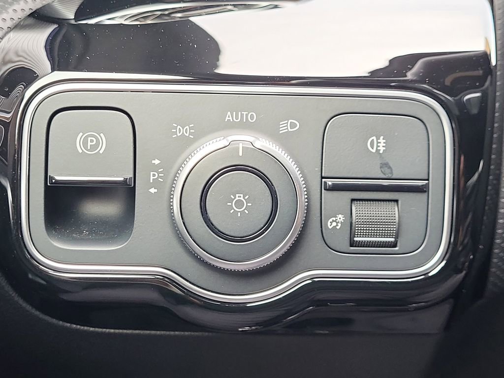 Used 2022 Mercedes-Benz A 220 4MATIC image 21