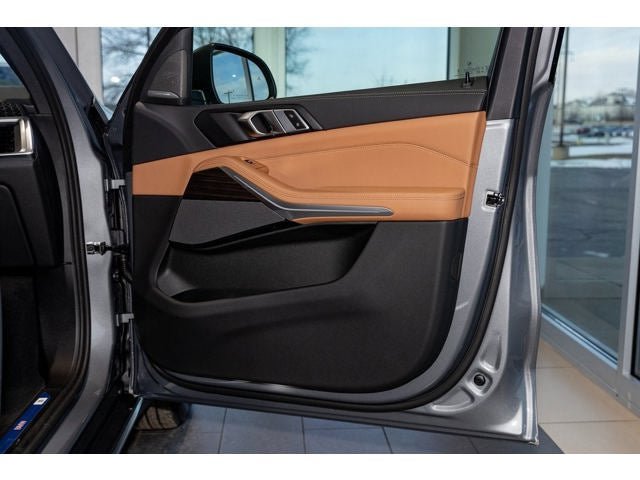 New 2026 BMW X5 xDrive40i w/ Climate Comfort Package image 61