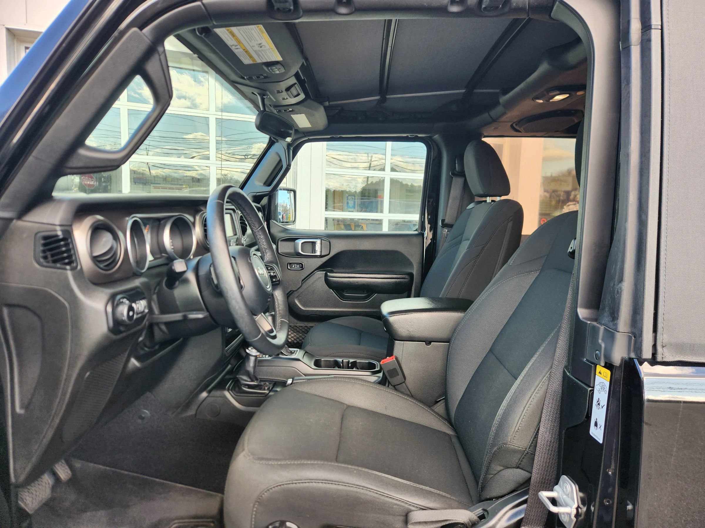 Used 2018 Jeep Wrangler Sport image 21