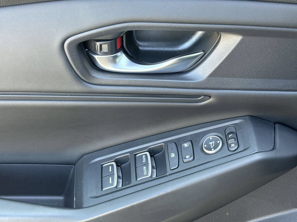 Used 2023 Honda Accord EX image 15