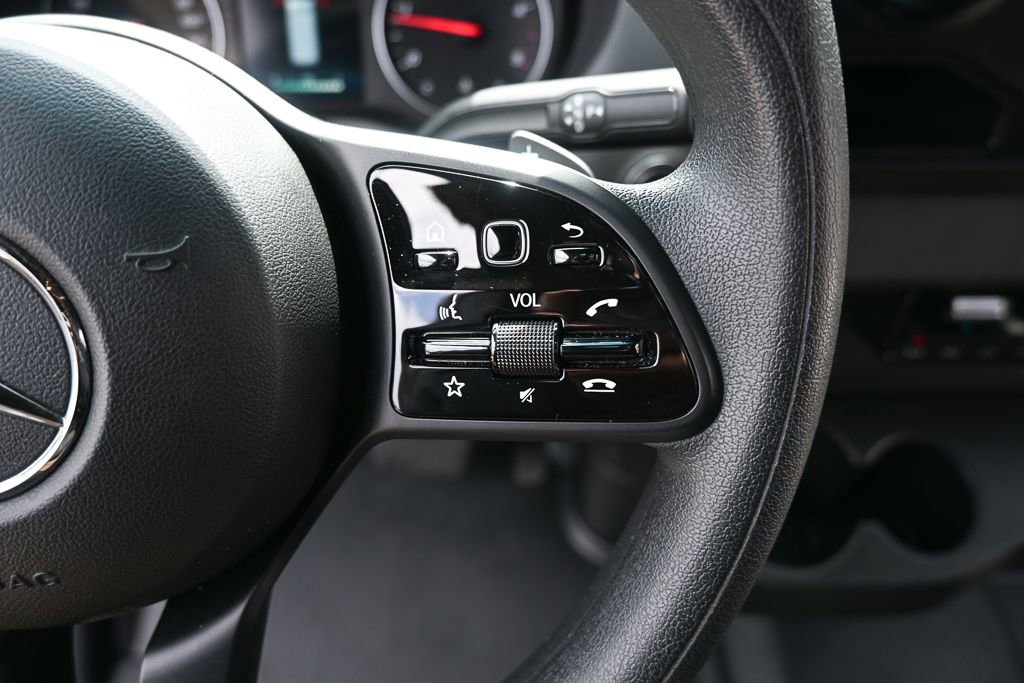 Used 2023 Mercedes-Benz Sprinter 2500 image 10