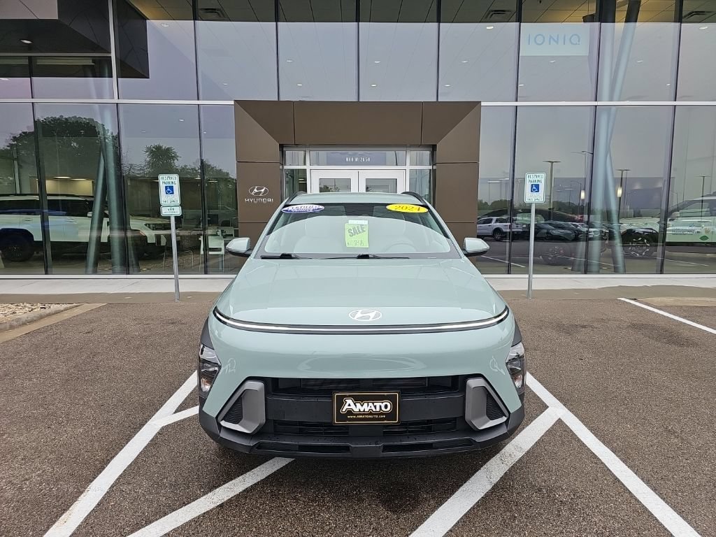 Certified 2024 Hyundai Kona SEL w/ Convenience Package AWD/4WD image 8