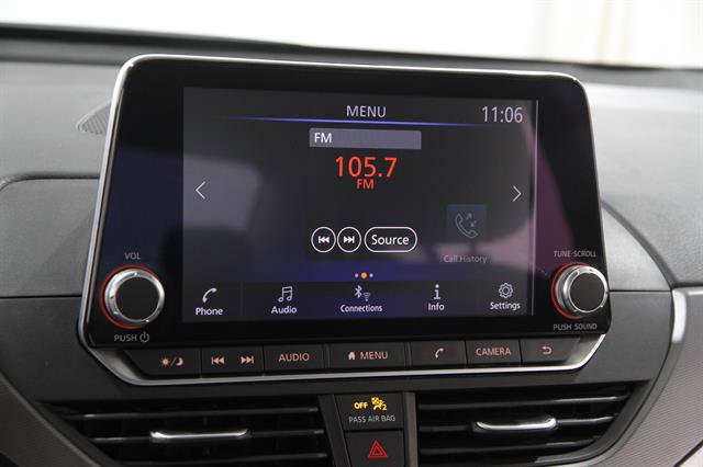 Used 2024 Nissan Altima 2.5 SR FWD image 11