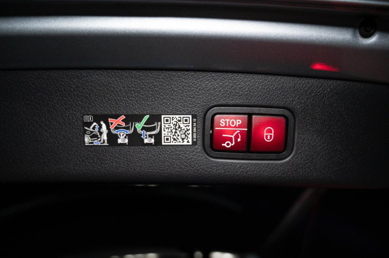 Certified 2026 Mercedes-Benz GLC 300 image 37