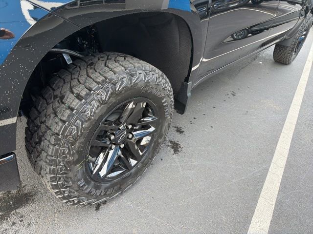 New 2026 Chevrolet Silverado 1500 Custom Trail Boss AWD/4WD image 8