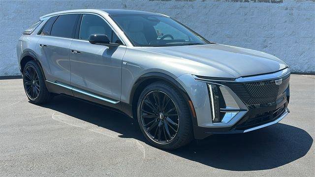 New 2025 Cadillac Lyriq Luxury