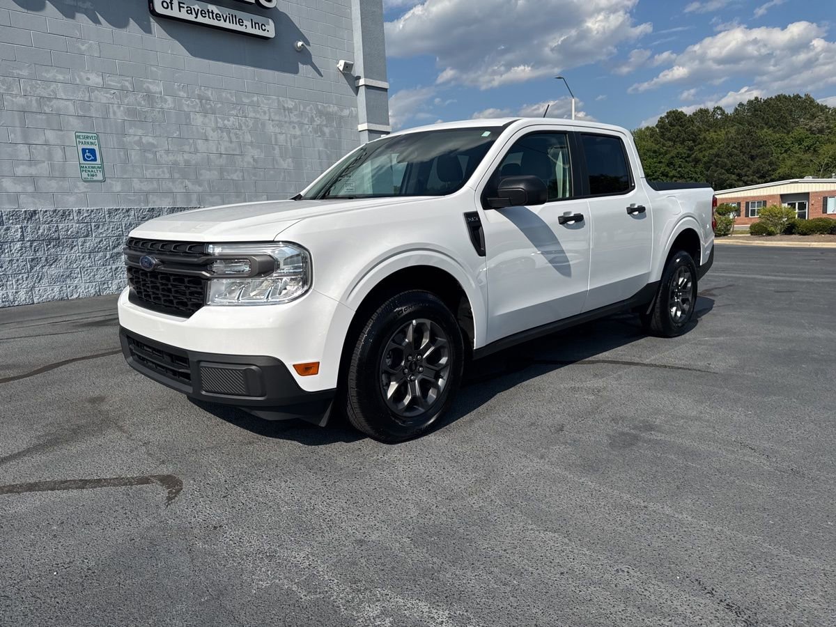 Used 2024 Ford Maverick XLT FWD image 3