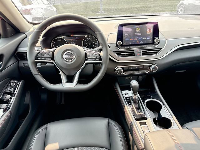 New 2025 Nissan Altima 2.5 SR image 15