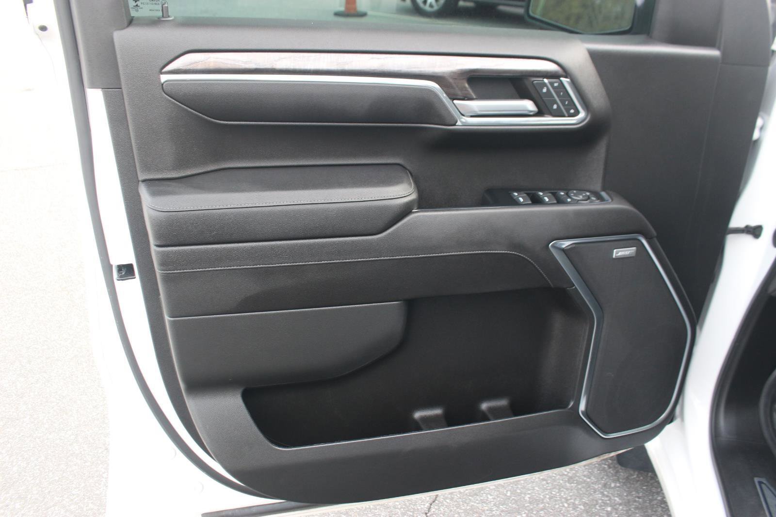 Used 2023 Chevrolet Silverado 1500 LTZ w/ LTZ Premium Package image 13