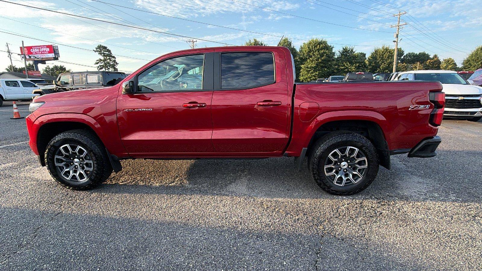 Used 2024 Chevrolet Colorado Z71 w/ Z71 Convenience Package 2 AWD/4WD image 10