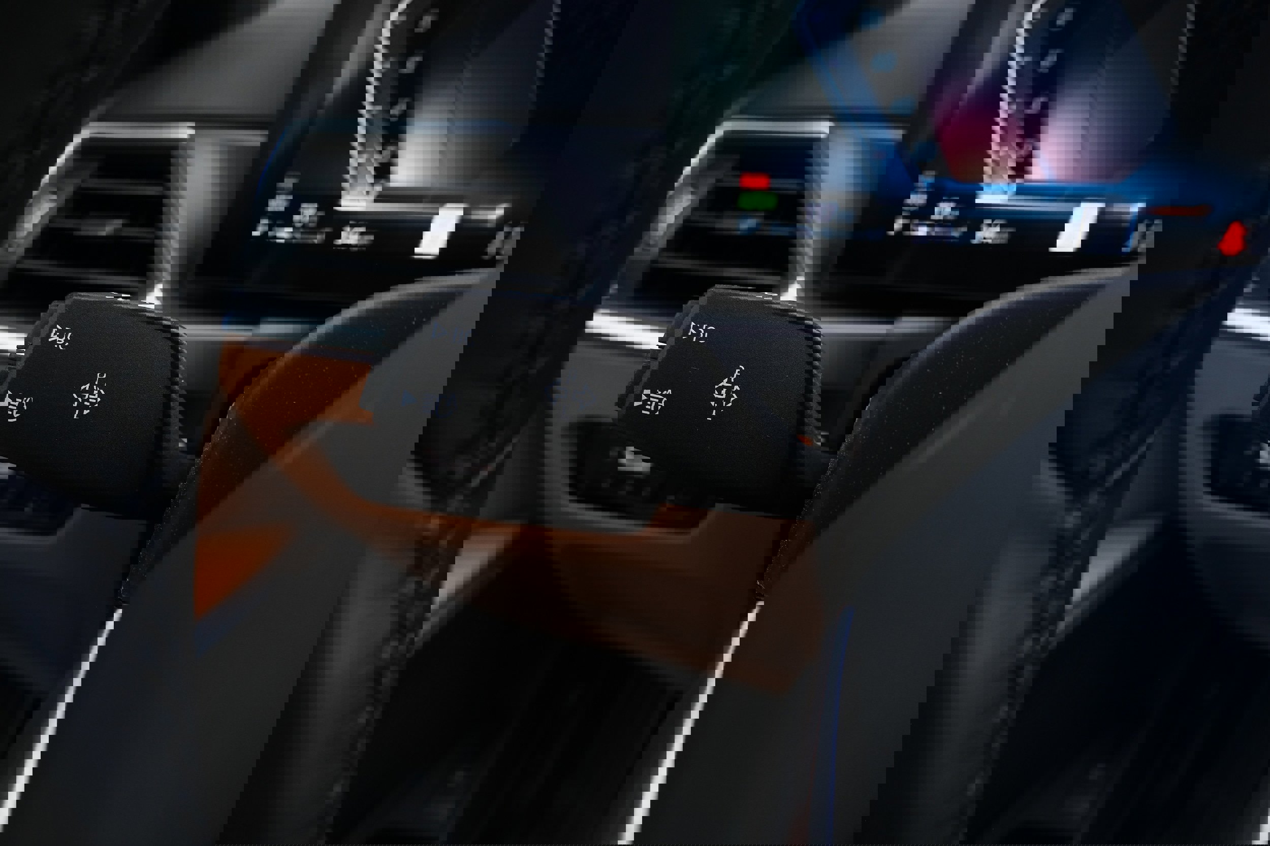 Used 2024 BMW 330i Sedan image 41