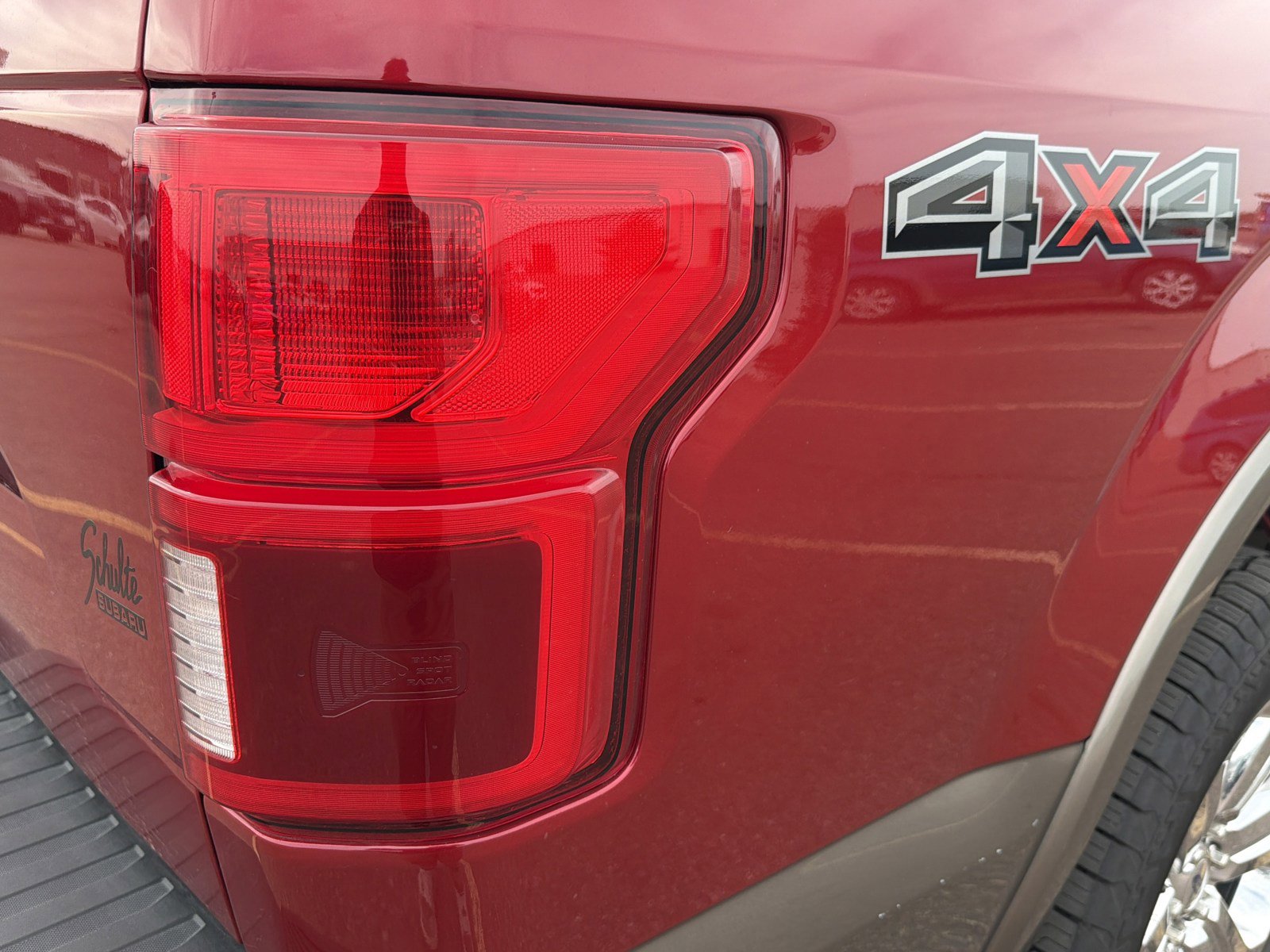 Used 2020 Ford F150 Lariat w/ Equipment Group 502A Luxury image 17