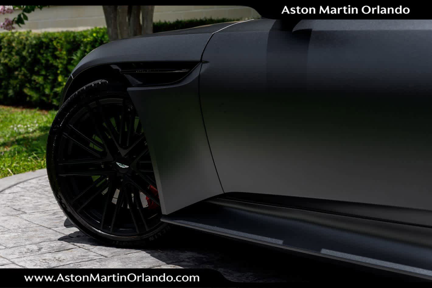 Used 2024 Aston Martin DB12 Coupe RWD image 31