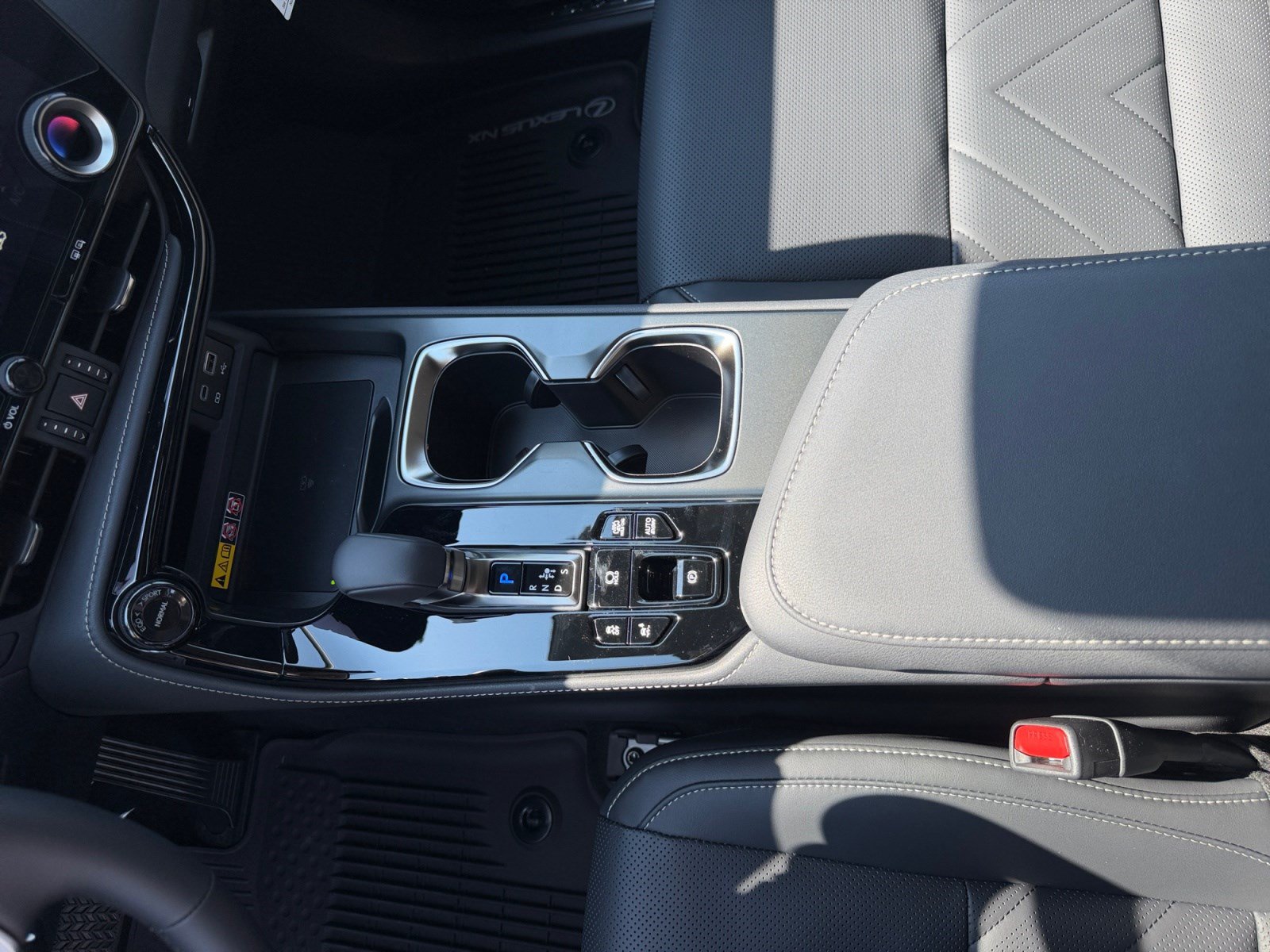 New 2026 Lexus NX 450h+ AWD w/ Luxury Package image 15
