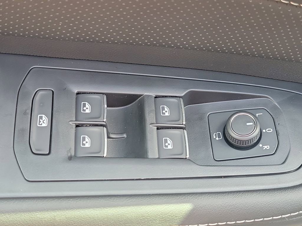 New 2026 Volkswagen Atlas SEL Premium R-Line image 18