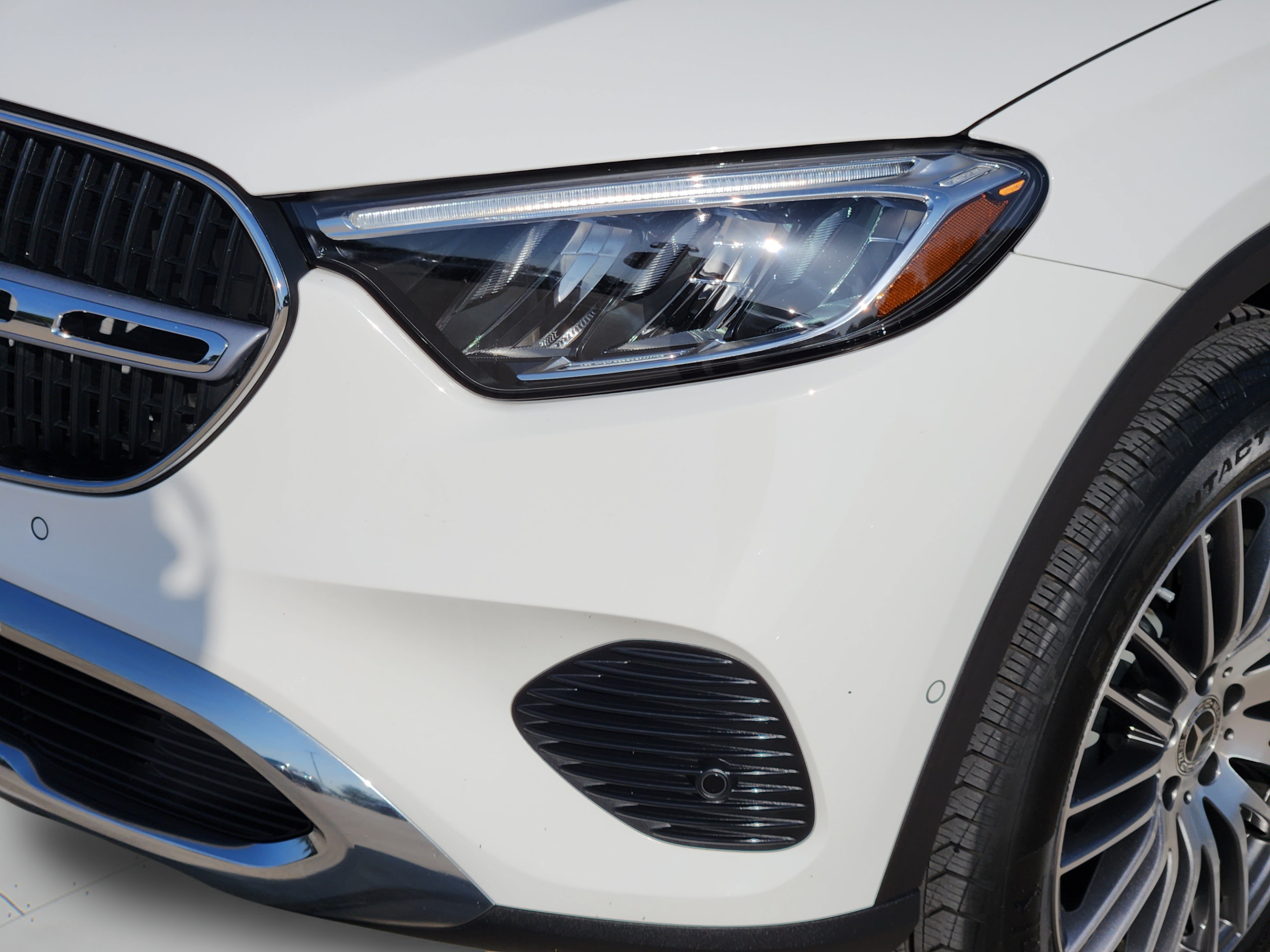 Used 2025 Mercedes-Benz GLC 300 image 32